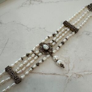 Elegant rice Pearl women’s choker